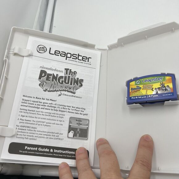 Lot 6 Leapfrog Game Cartridges Leapster penguins of Madagascar Dora, Scooby Doo - Picture 9 of 9